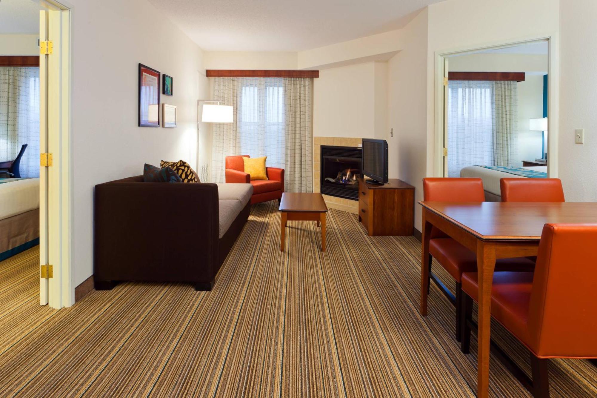 Residence Inn Indianapolis Кармел Екстериор снимка